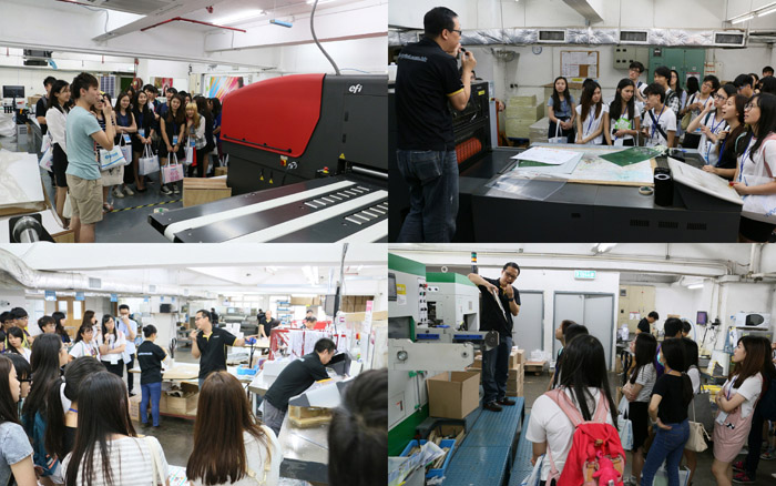 The staffs of e-print introduce the printing procedure to the students