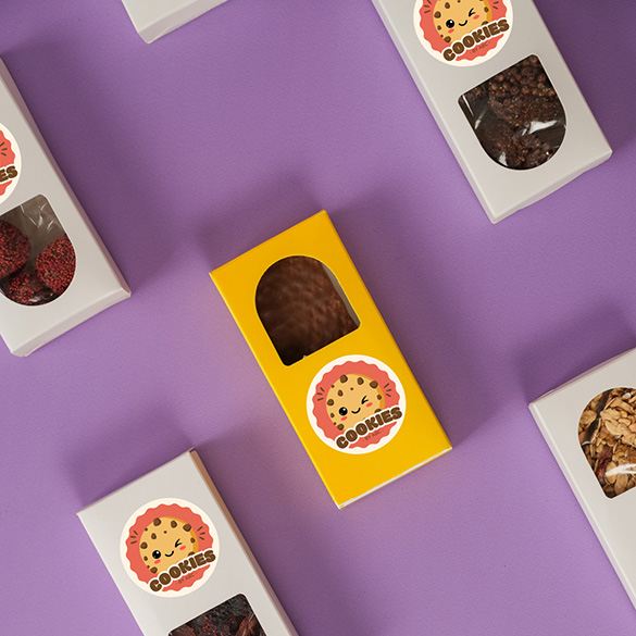 small quantity printing services also include polygonal stickers that can be applied to two bottles of honey products.